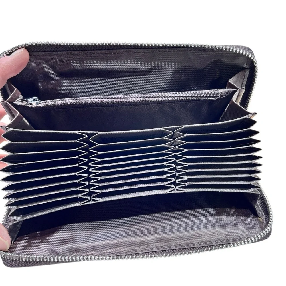 Bison Denim Genuine Leather RFID Blocking Men’s Long Zipper Wallet
